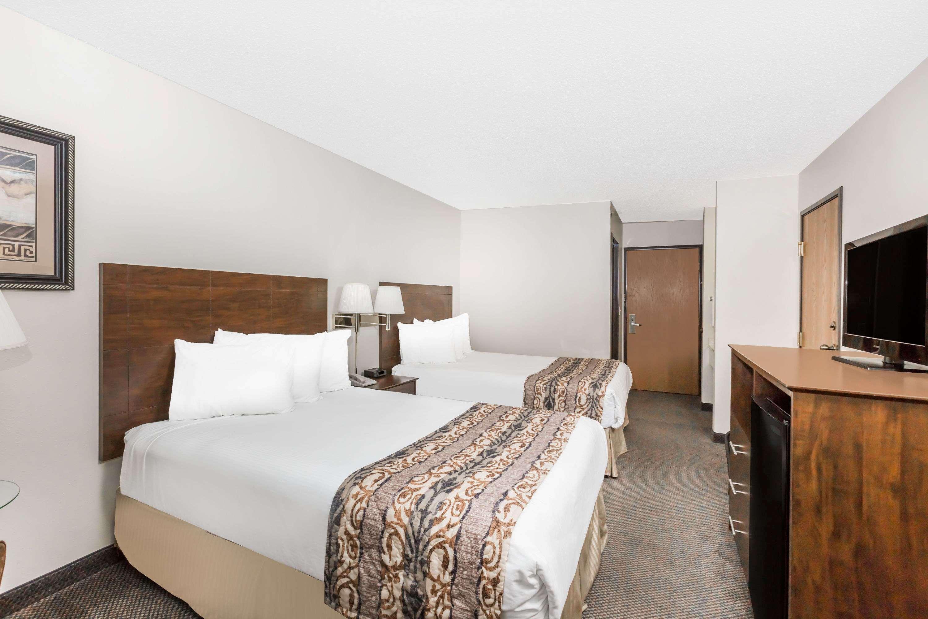Baymont By Wyndham Lemars Hotel Le Mars Exterior photo